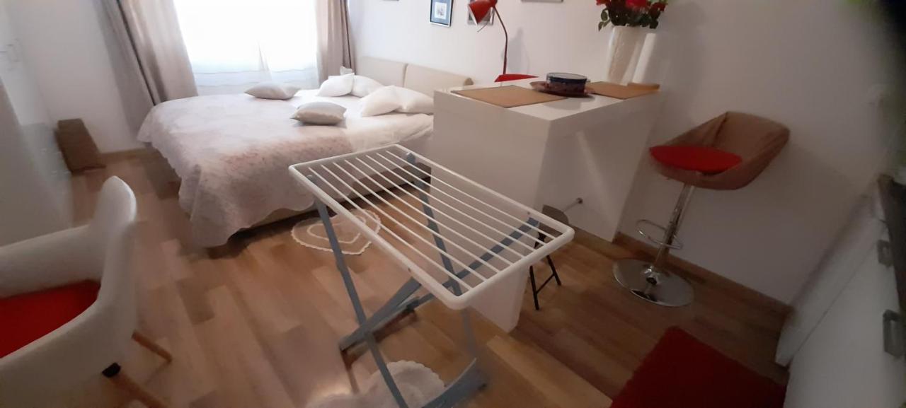 Klara Studio Apartman Split Eksteriør billede