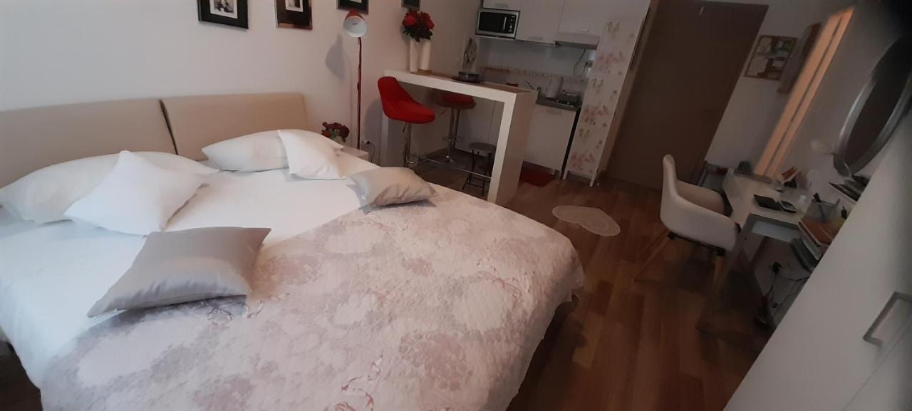 Klara Studio Apartman Split Eksteriør billede
